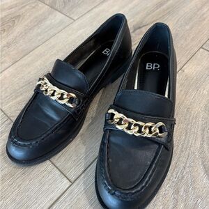 BP Women's Black Flats with Gold Chain Accent